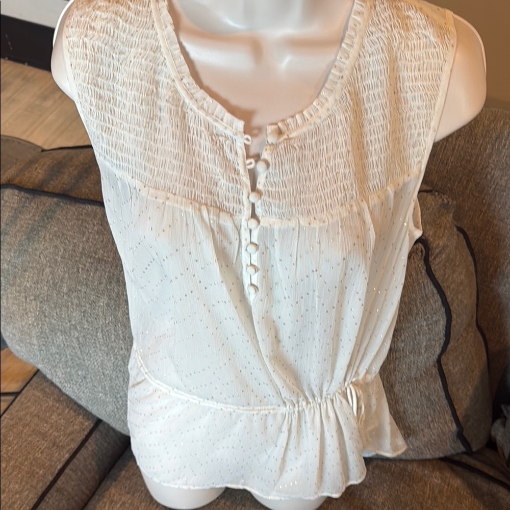 Jessica Simpson Cream Sleeveless Peplum Blouse